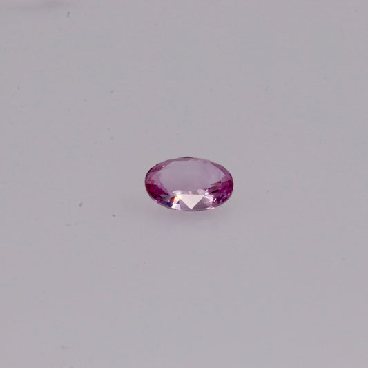Padparadscha Safir – 2,07 ct – Oval Facetslebet – Naturlig & Uopvarmet – Sri Lanka