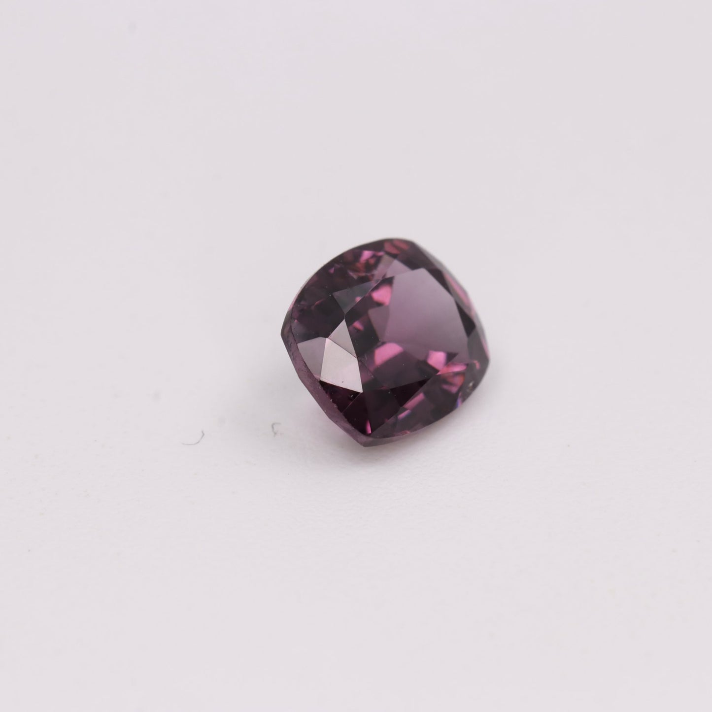 Spinel – 1.05 ct – Cushion Faceted – Natural – Sri Lanka