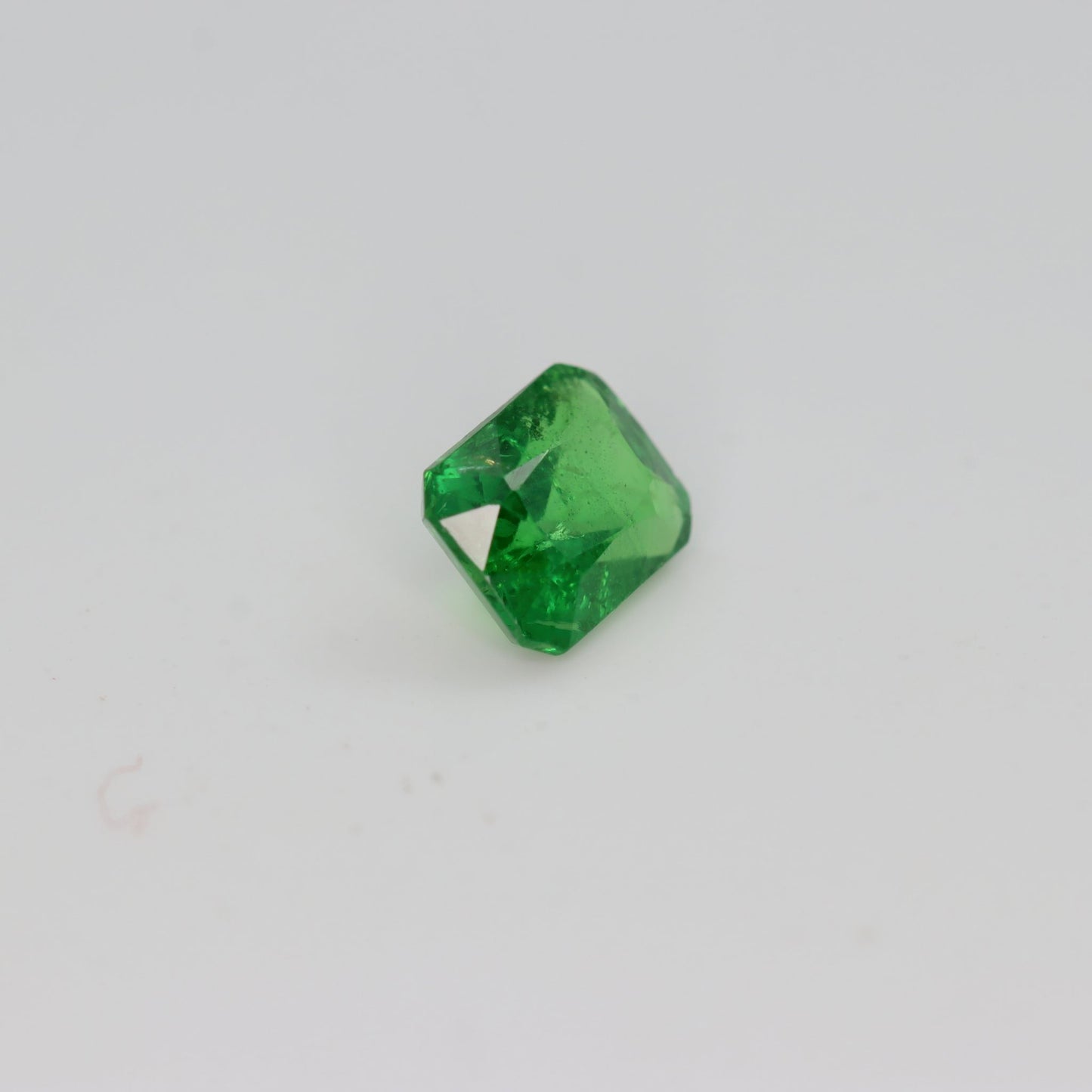 Tsavorite Garnet 1.05 ct Emerald Cut Natural