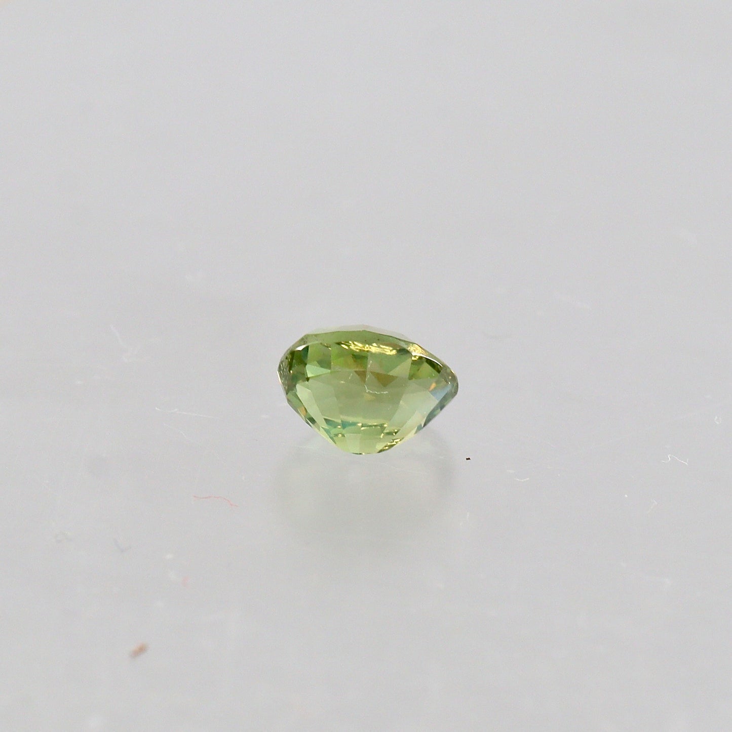 Natural Green Alexandrite 1.38 ct from Sri Lanka
