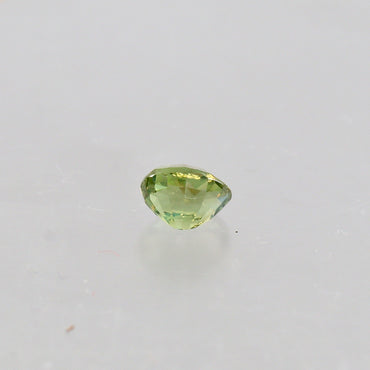 Naturlig grøn alexandrit 1,38 ct fra Sri Lanka