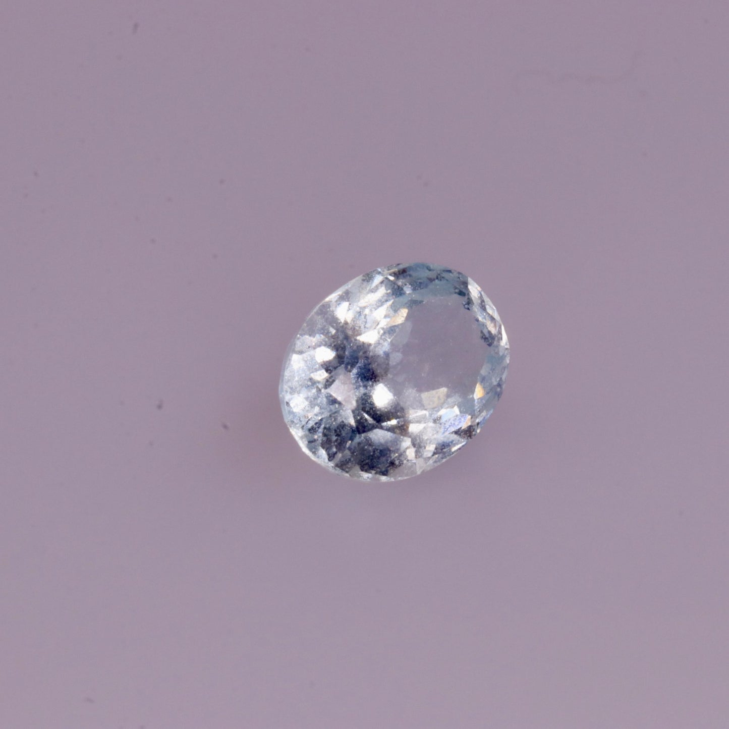 Akvamarin – 1,75 ct – Oval facetteret – Naturlig – Sri Lanka