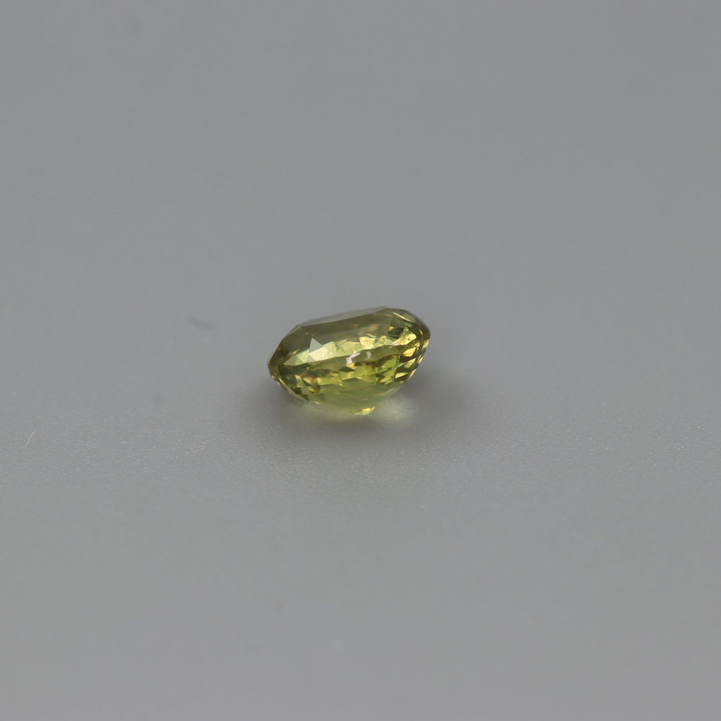 Chrysoberyl – 1.15 ct – Oval Cut – Natural – Sri Lanka