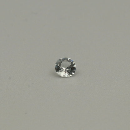 Natural White Topaz – 10 Calibrated Round Gemstones – 5.35 ct Total – 5 mm