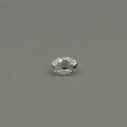 Natural White Topaz – 10 Calibrated Oval Gemstones – 4.70 ct Total – 6 × 4 mm