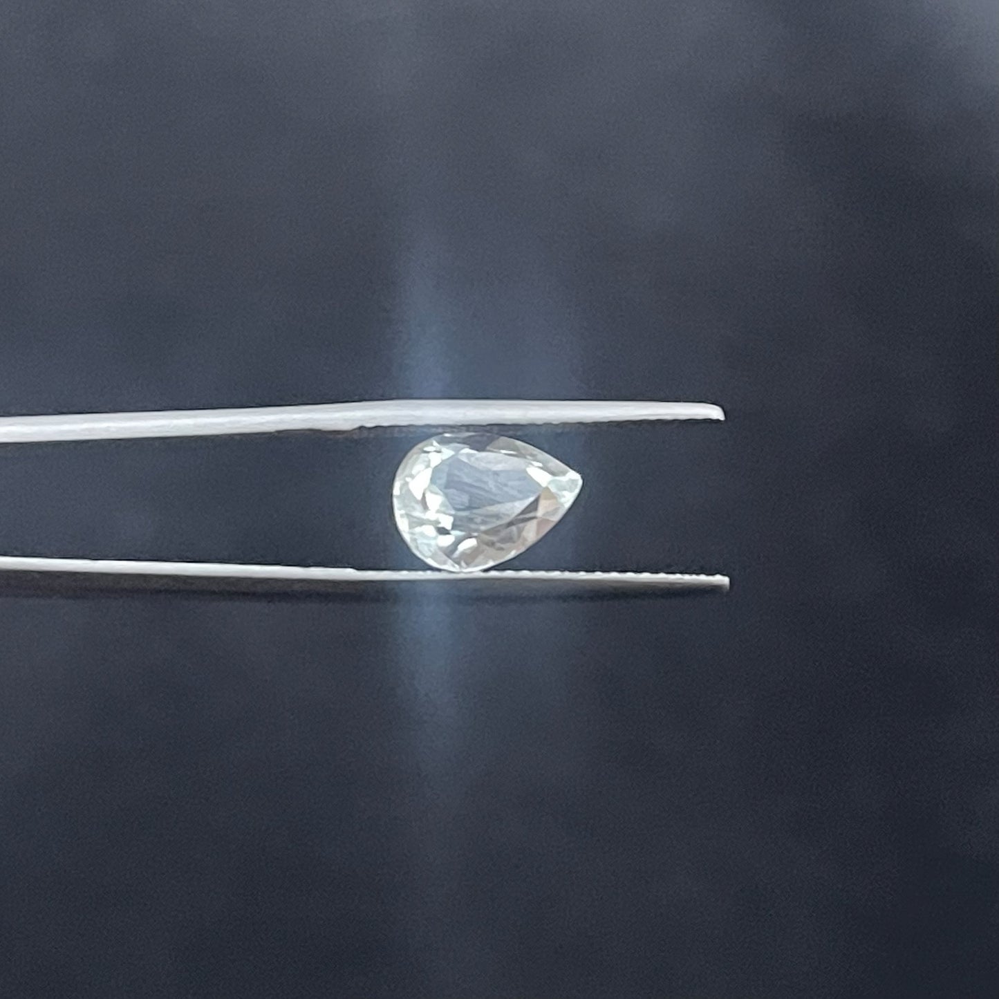White Topaz – 3.35 ct – Pear Cut – Natural – Sri Lanka