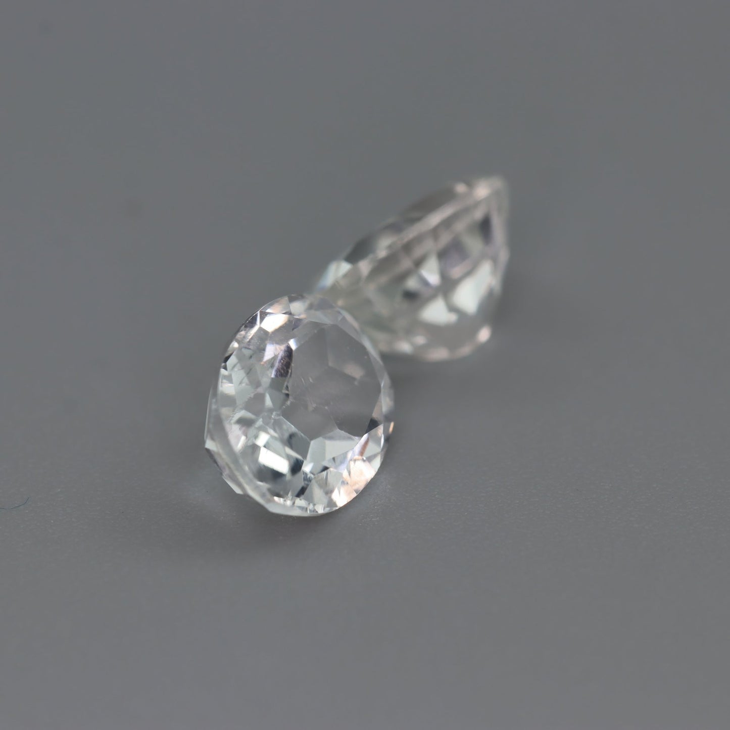 White Topaz – 4.37 ct Pair – Oval Cut – Natural – Sri Lanka