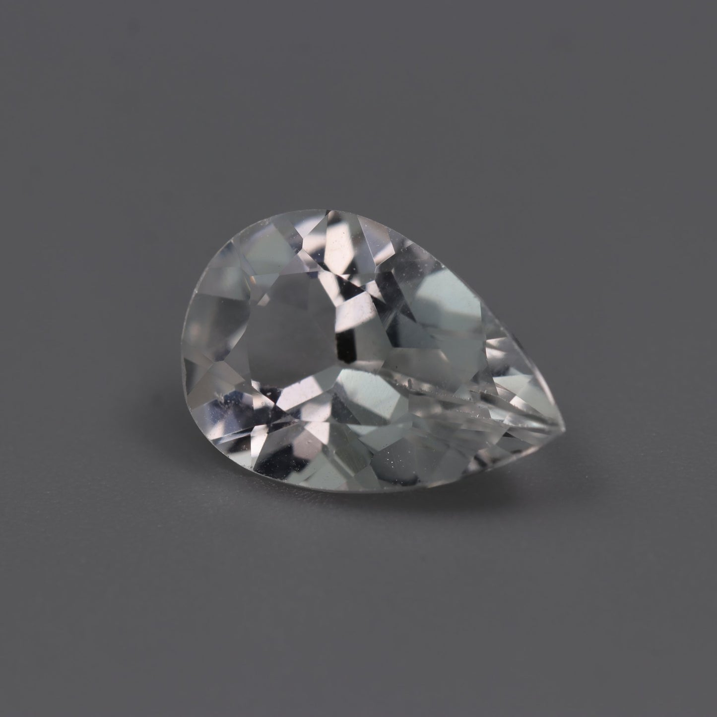 White Topaz – 3.35 ct – Cushion Cut – Natural – Sri Lanka