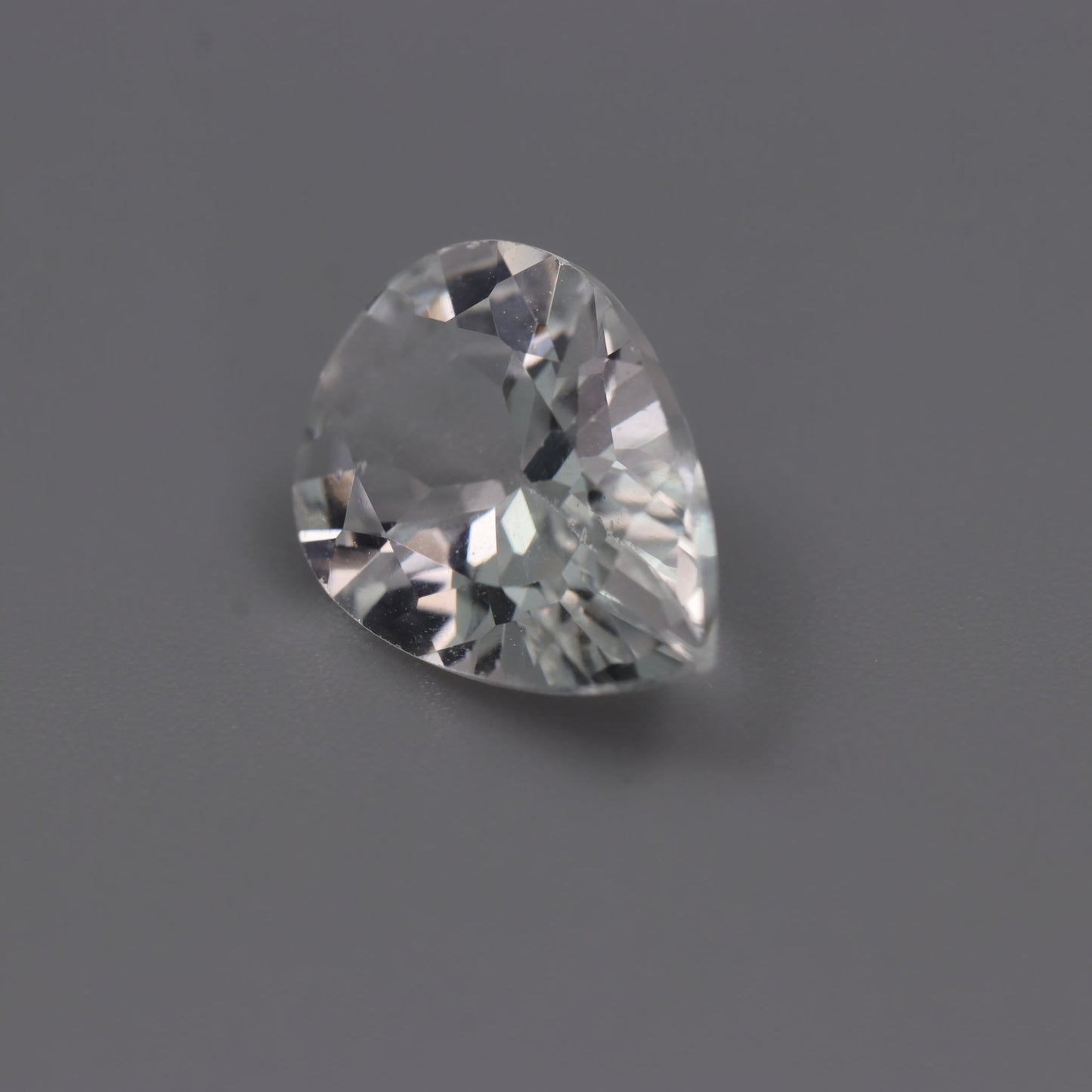 White Topaz – 3.35 ct – Cushion Cut – Natural – Sri Lanka