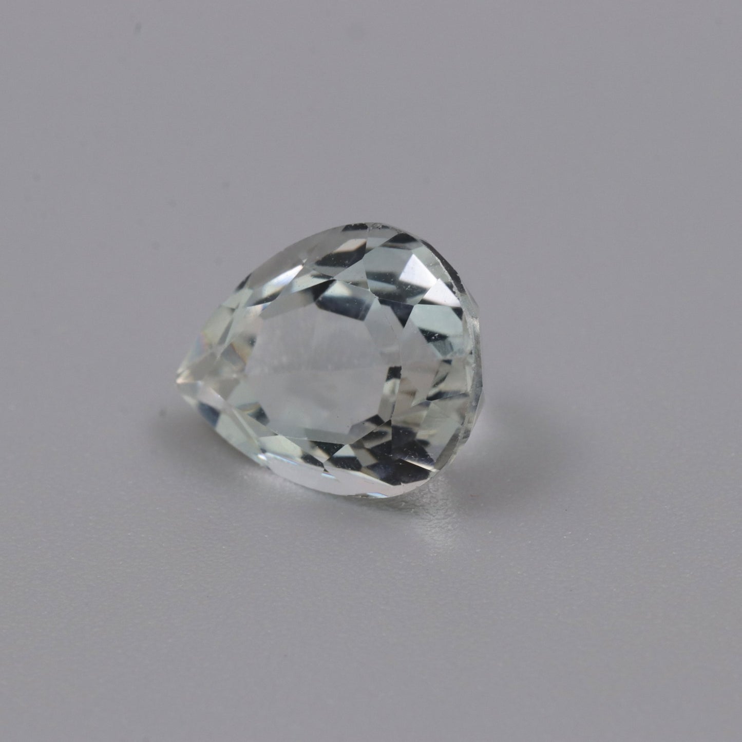 White Topaz – 3.35 ct – Pear Cut – Natural – Sri Lanka