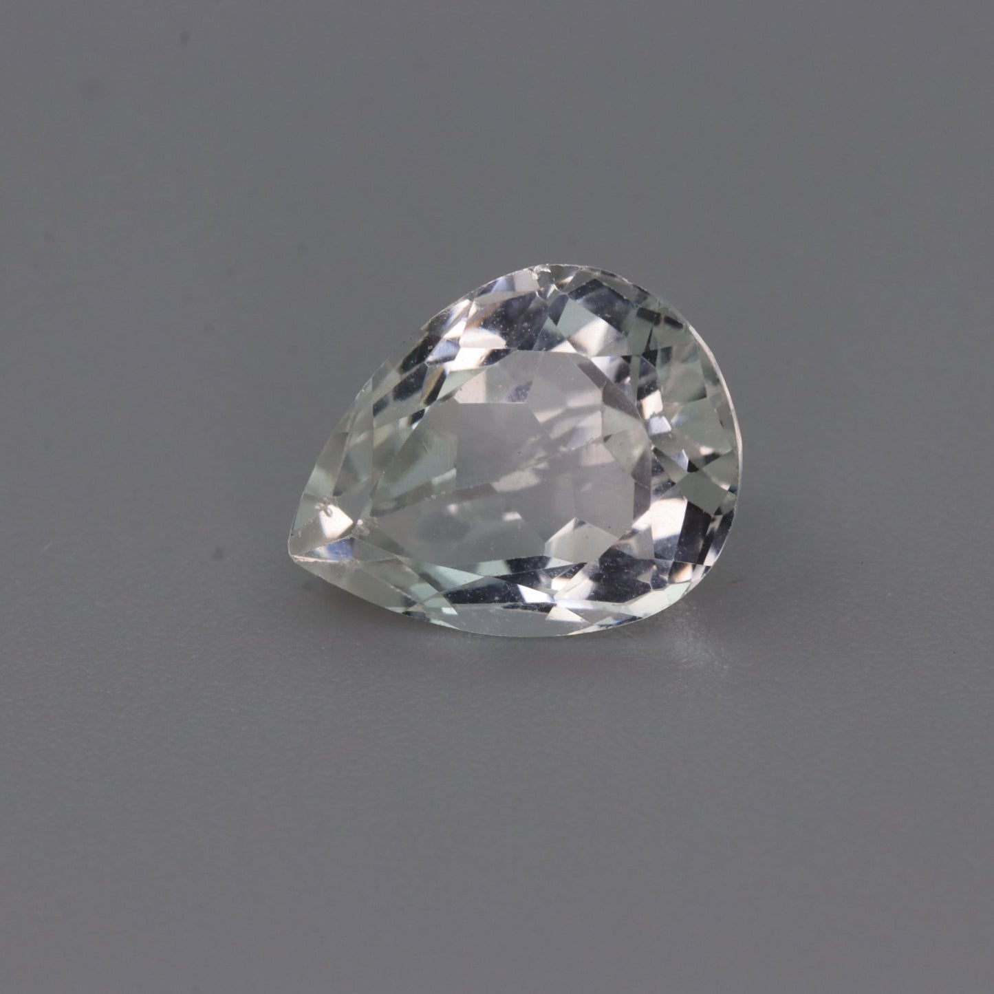 White Topaz – 3.35 ct – Pear Cut – Natural – Sri Lanka