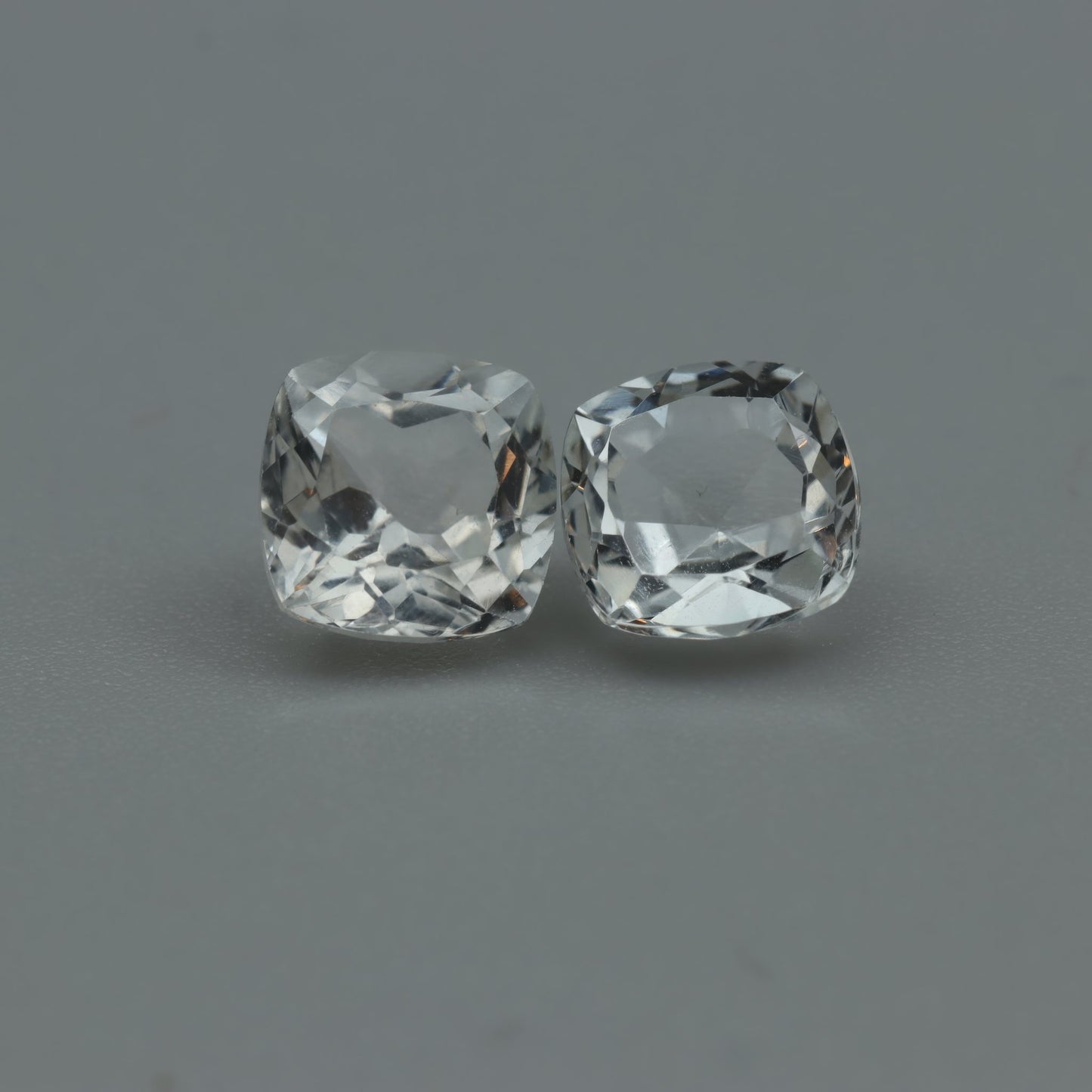 White Topaz – 3.95 ct (Pair) – Cushion Cut – Natural – Sri Lanka