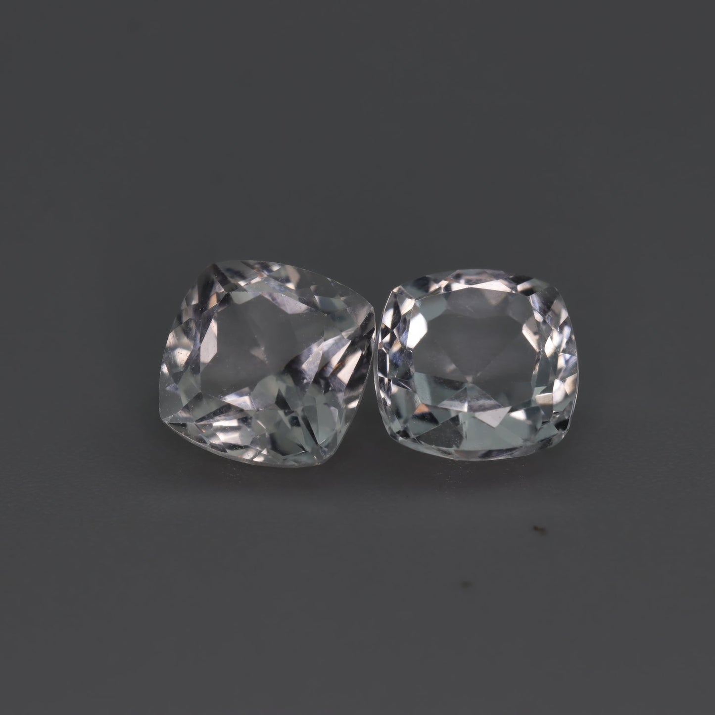 White Topaz – 3.95 ct (Pair) – Cushion Cut – Natural – Sri Lanka