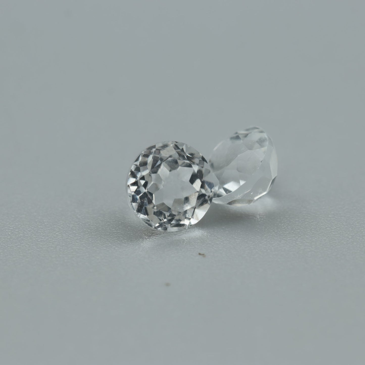 White Topaz Pair – 2.50 ct – Round Cut – Natural – Sri Lanka