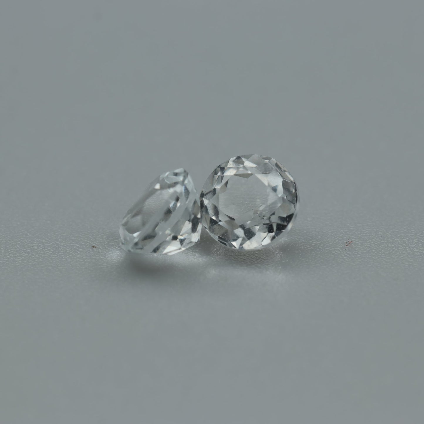 White Topaz Pair – 2.50 ct – Round Cut – Natural – Sri Lanka