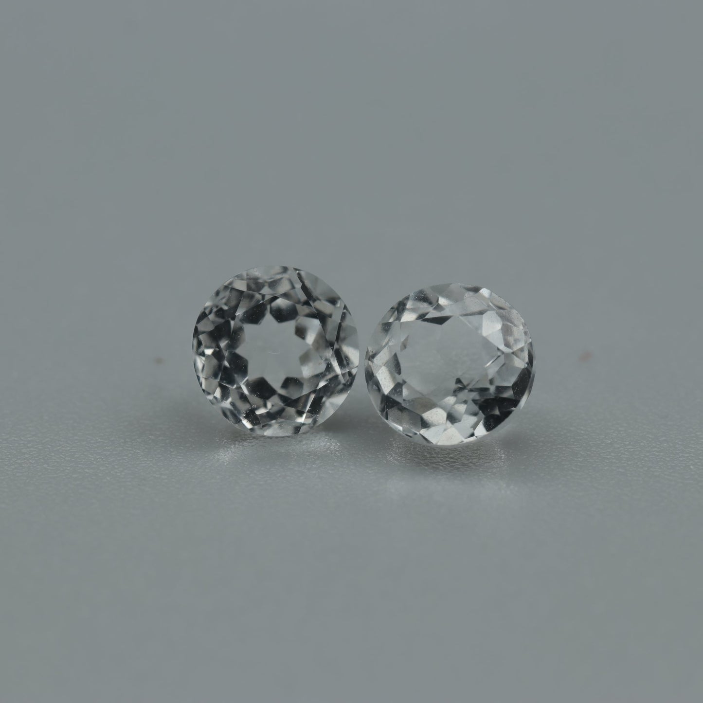 White Topaz Pair – 2.50 ct – Round Cut – Natural – Sri Lanka