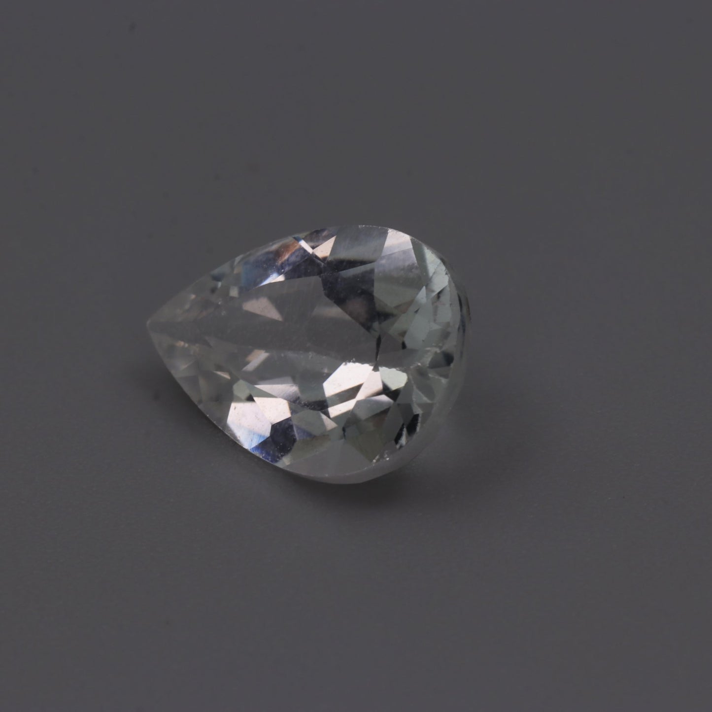 White Topaz – 2.80 ct – Pear Cut – Natural – Sri Lanka
