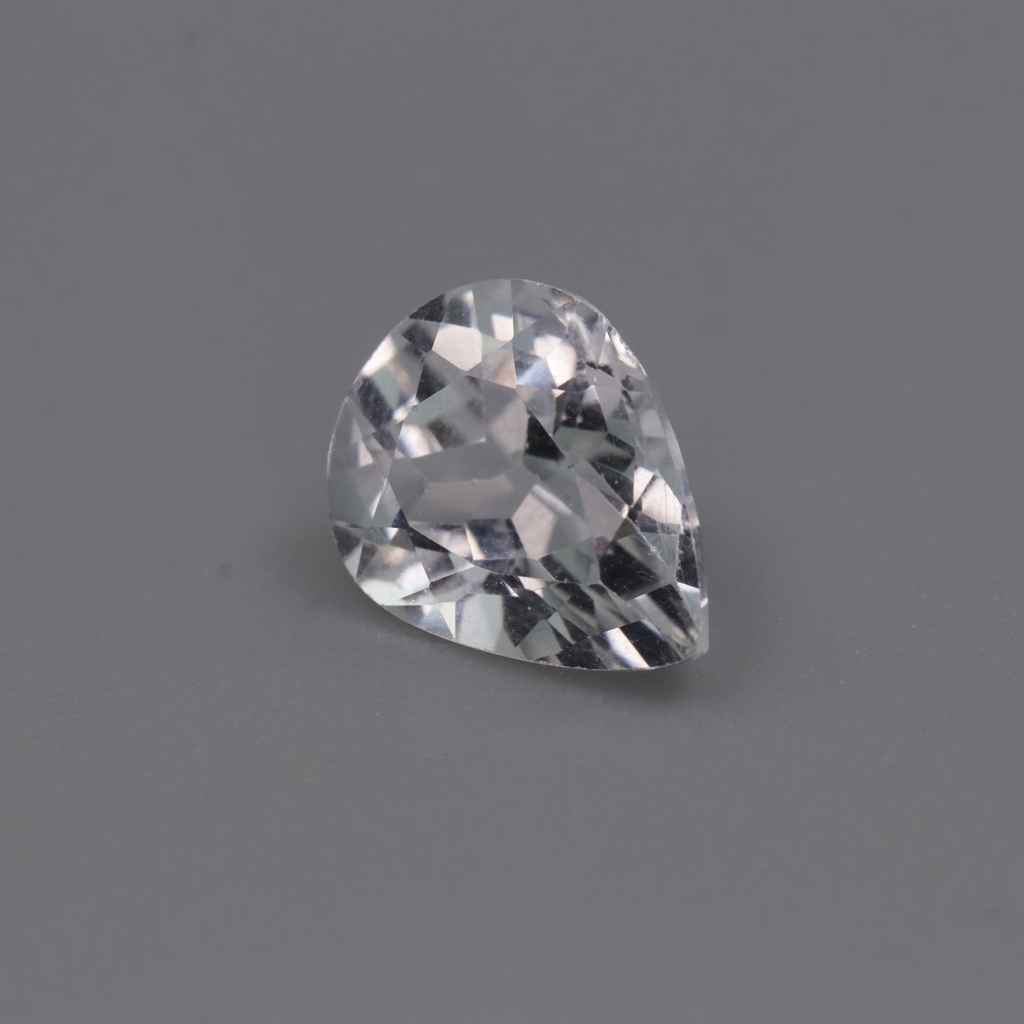 White Topaz – 2.80 ct – Pear Cut – Natural – Sri Lanka