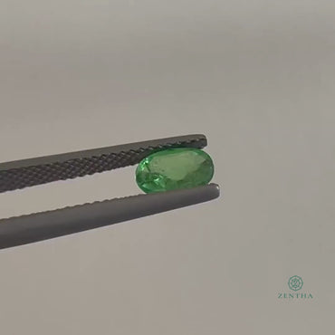 Tsavorite Garnet – 1.15 ct – Oval Faceted – Natural