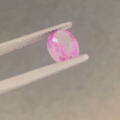 Padparadscha Sapphire – 2.07 ct – Oval Faceted – Natural & Unheated – Sri Lanka