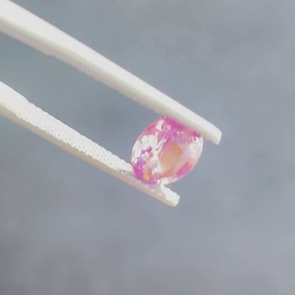 Padparadscha Sapphire – 2.07 ct – Oval Faceted – Natural & Unheated – Sri Lanka